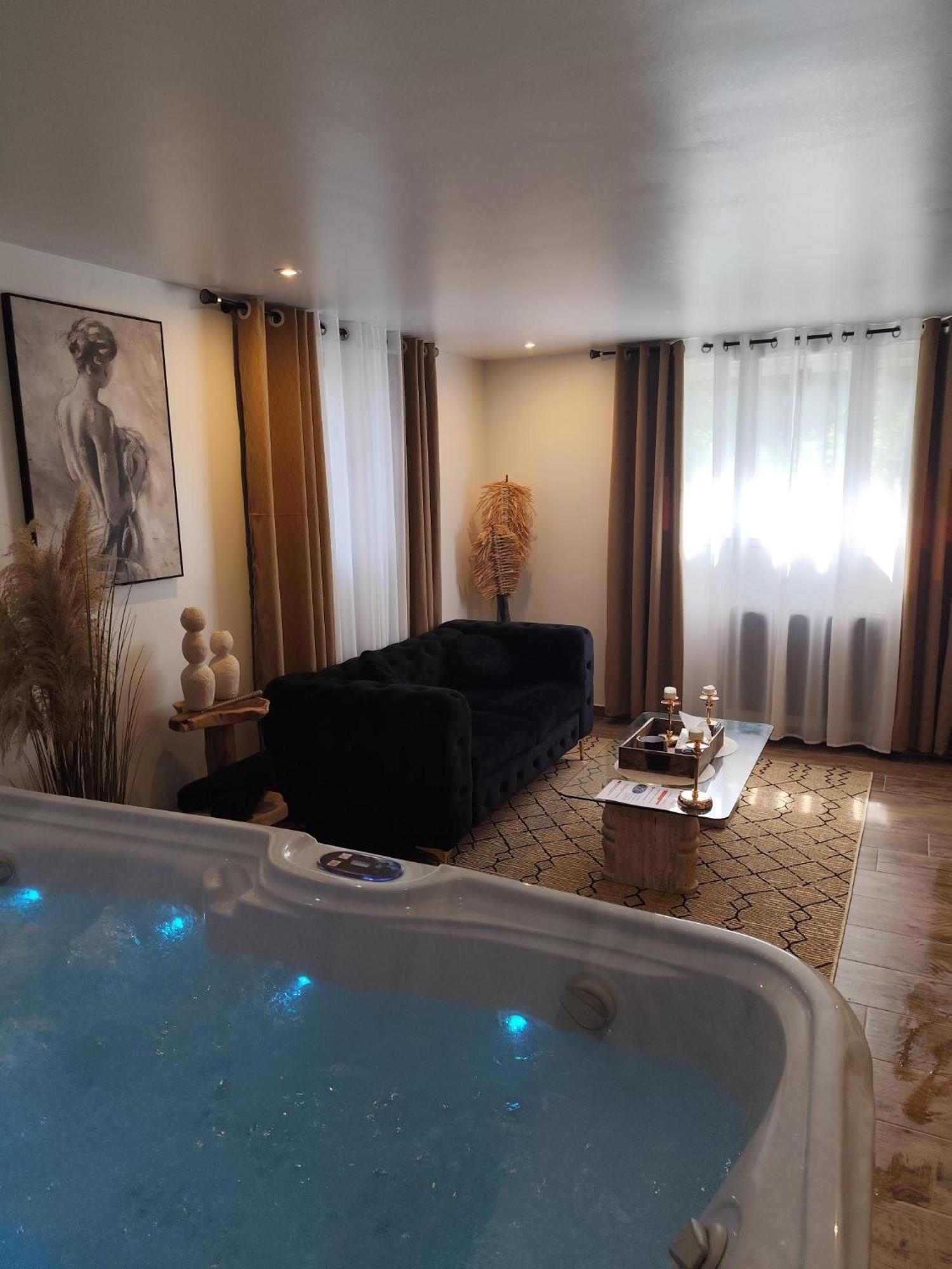 Chateau De La Sagesse Spa Rouen Exterior photo